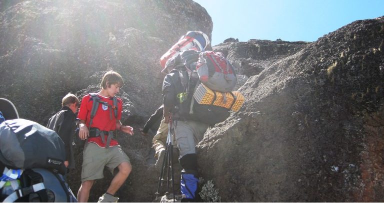 Kilimandžáro zdolala sedmiletá dívka